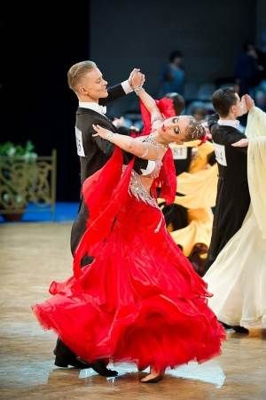 Foxtrot Dancer Foxtrot Dance, Types Of Dancing, Dance Teachers, Ballroom Dancing, Ballroom Dance Dresses, Latin Dress, International Style, Foxtrot, Ballroom Dress