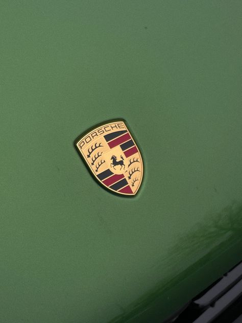 #green #porsche #vintage #aesthetic Green Car Aesthetic Wallpaper, Dark Green Porsche, Green Porsche, Porsche Vintage, Van Gogh Wallpaper, Singer Porsche, Sports Car Wallpaper, Dream Cars Jeep, Vintage Porsche