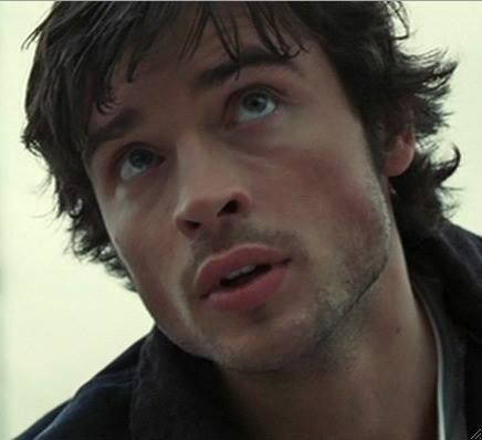 Tom. The Fog. Tom Welling Smallville, Tom Welling, Portrait Photography Men, Kristin Kreuk, Hottest Male Celebrities, Superman Lois, Clark Kent, Gorgeous Eyes, Smallville