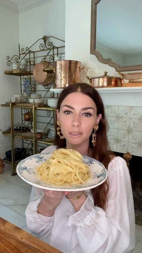 Italian Fettucini Alfredo, Fettucini Alfredo Recipe, The Pasta Queen, Fettucini Alfredo, Pasta Queen, Alfredo Recipe, Fettuccine Alfredo, Alfredo, Have You Ever