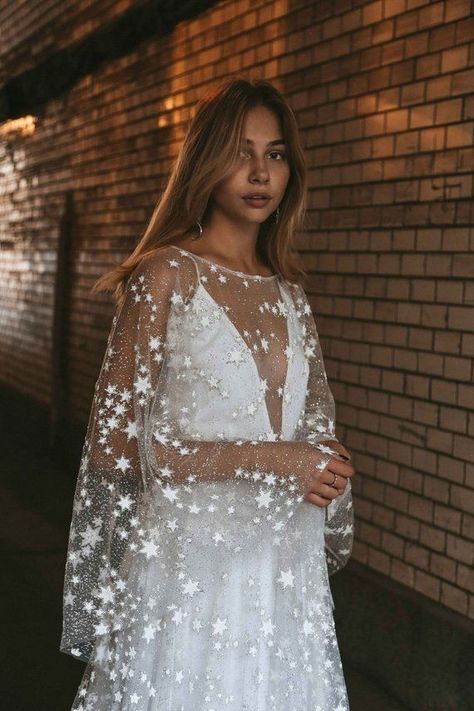 Stars Wedding Dress, White Lace Prom Dress, Wedding Dress Unique, Stars Wedding, Backless Gown, Counting Stars, Evening Light, Dress Unique, Lace Prom Dress