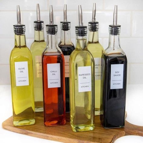 Oil Pourer, Kitchen Decor Collections, Pantry Jars, White Labels, Pantry Cupboard, House Organisation, Price Labels, Olive Oil Dispenser, Kitchen Jars