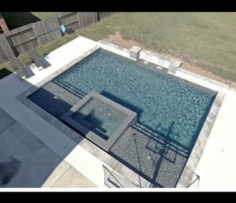 Modern In Ground Pool, Modern Pools With Spa, Medium Pool Designs, Square Pool Design, Modern Rectangle Pool, Rectangular Pool Ideas, Pool Layout, Modern Pool And Spa, Backyard Pool Ideas