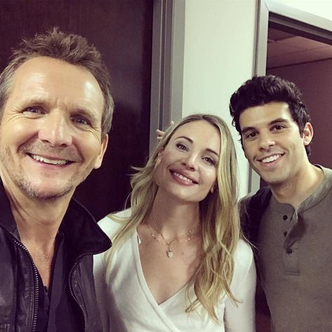 The Originals News (@theoriginalsnews) on Instagram: “© @realsebroche | "Not really a secret anymore, #throwbackfriday to shooting season finale of…” The Originals Behind The Scenes, Leah Pipes, Sebastian Roche, The Originals 3, Originals Cast, Casting Pics, Original Vampire, Vampire Diaries Cast, Ashley Greene