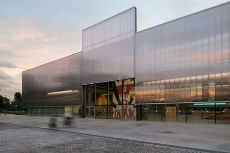 Garage Museum of Contemporary Art,© Yuri Palmin Oma Architecture, Art Museum Architecture, Dynamic Architecture, Rem Koolhaas, Industrial Architecture, Renzo Piano, Museum Architecture, Museum Of Contemporary Art, Facade Design