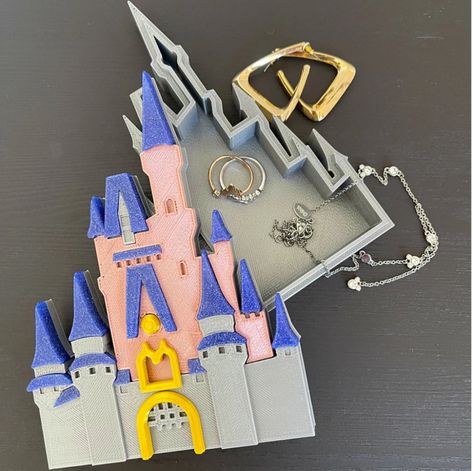 Be The Queen of Your Castle With This Regal Castle Container Disney World Castle, Disney Figurines, Grey Bag, Cinderella Castle, Vintage Tupperware, Disney Home, Changing Pad Cover, Beautiful Castles, Wood Picture Frames