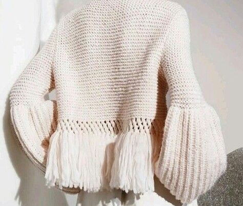 Fantastic Fashion, Mode Crochet, Fringe Sweater, Knitwear Fashion, Knit Fashion, Designer Style, Sweater Knit, Knitting Inspiration, Knit Patterns