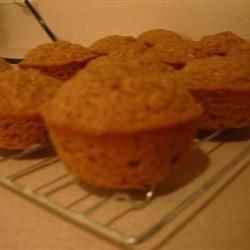 Graham Cracker Muffins - Allrecipes.com Graham Recipe, Bran Muffin Recipes, Graham Cracker Recipes, Crumb Muffins, Muffins Recipes, Simple Muffin Recipe, Bran Muffins, Sweet Muffin, Muffin Bread