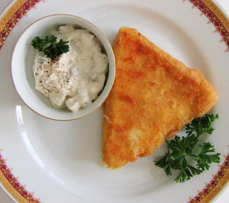 Belgian Recipes, Czech Culture, Sauerkraut Soup, Belgian Food, Foods Around The World, Czech Food, Fried Cheese, Eastern European Recipes, Germany Poland