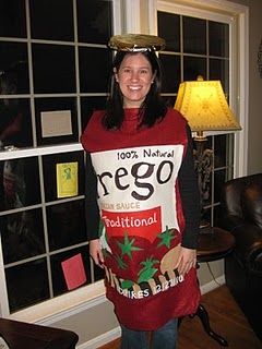 DIY Pregnant Halloween Costume Pregnant Halloween Costume, Maternity Halloween, Halloween Maternity, Pregnancy Costumes, Pregnant Halloween Costumes, Pregnant Halloween, Family Costumes, Cute Costumes, The Bump