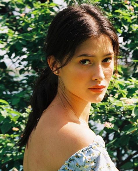 Maureen Wroblewitz, Eat Bulaga, Female Portrait Poses, Her Silence, Filipino Girl, Selfie Poses Instagram, Next Top Model, Aesthetic People, Angel Face