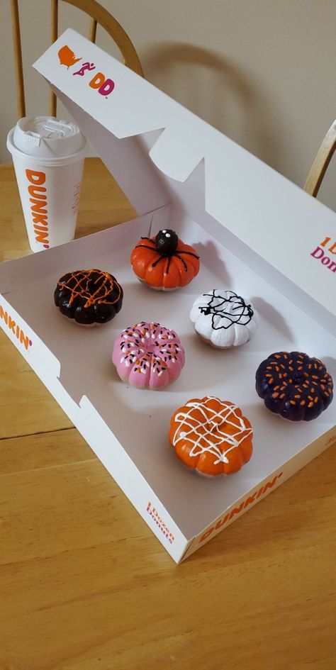 Pumpkin Painting Doughnut, Donut Pumpkins Painting, Dunkin Donuts Painted Pumpkins, Pumpkin Decorating Contest Ice Cream, Food Pumpkins Painting, Dunkin Donuts Pumpkin Decorating, Dunkin’ Donuts Pumpkin, Donut Painted Pumpkin, Pumpkin Painting Donut