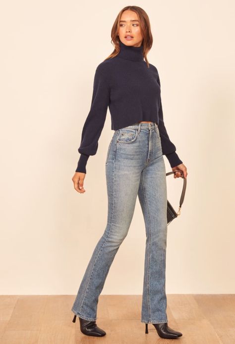 Casual Athletic Outfits, Studio 54 Outfits, Bootcut Jeans Outfit, Straight Leg Jeans Outfits, Bootleg Jeans, Look Jean, Jeans Outfit Women, High Rise Bootcut Jeans, Bootcut Jean