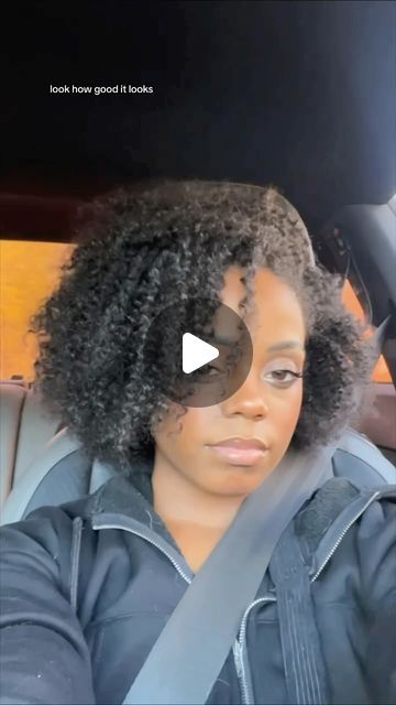 Jordan Nataé on Instagram: "Jordan Nataé’s natural hair-care routine! 4b/4c hair!✨✨✨  ⭐️Wash process: 0:15 - 0:53 ⭐️After wash care: 1:03 - 1:21 ⭐️Flat twist process & tips: 1:35 - 2:23 ⭐️Afro reveal: 2:36 - 3:05  ✨Products used✨ Denman Brush MIELLE Rosemary Mint Strengthening Shampoo MIELLE Rosemary Mint Strengthening Conditioner  MIELLE Rosemary Mint Scalp & Hair Strengthening Oil MIELLE Pomegranate & Honey Leave-in-Conditioner   #jordannatae #jnatae #haircare #mielle #4chair #blackgirlhaircare #hairtutorial #grwm #blackhair #twistout" Denman Brush 4c Hair, 4c Hair Wash And Go, Shampoo Mielle, Hair Care 4c, Mielle Rosemary Mint Oil, Mielle Hair Products, Mielle Rosemary Mint, Hair Care Routine Daily, 4c Natural Hair Care