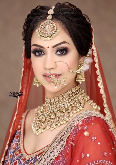 Bridal Shots, Nath Nose Ring, Bridal Nose Ring, Bridal Bun, Beauty Academy, Asian Jewelry, Indian Brides, Hairstyle Gallery, Bridal Jewellery Indian