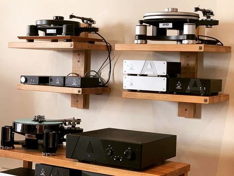 Hi Fi Racks Ltd on Instagram: “Introducing their new Integra integrated amplifier last month, @avidhifi put their kit through its paces at @fanthorpeshifi today on our…” Hifi Rack, Hifi Stand, Hifi Furniture, Vinyl Records Music, Stereo Amp, Audio Ideas, Hifi Amplifier, Diy Amplifier, Mobile Audio