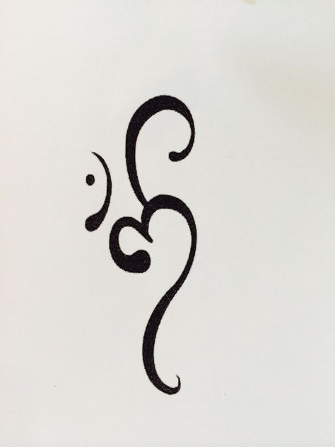 Ohm Tattoo Design, Lotus Tat, Aum Tattoo, Ohm Tattoo, Yogi Tattoo, Om Tattoo Design, Yoga Tattoos, Finger Tats, Om Tattoo