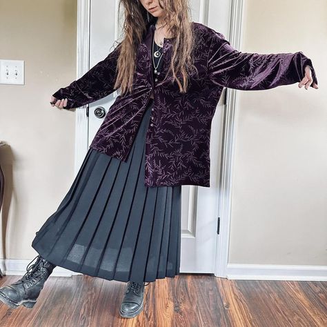 vintage purple velvet whimsigoth cardigan 

90s Sag... - Depop Whimsigoth Cardigan, Velvet Whimsigoth, Whimsigoth Outfits, Cottagecore Things, Funky Fits, Alternative Subcultures, Velvet Cardigan, Vintage Woman, Button Up Cardigan