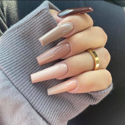 Nails 2023 Trends Autumn, Beige Nails Acrylic, Brown Acrylic Nails, Casual Nails, Simple Acrylic Nails, Brown Nails, Acrylic Nails Coffin Pink, Luxury Nails, Classy Nails