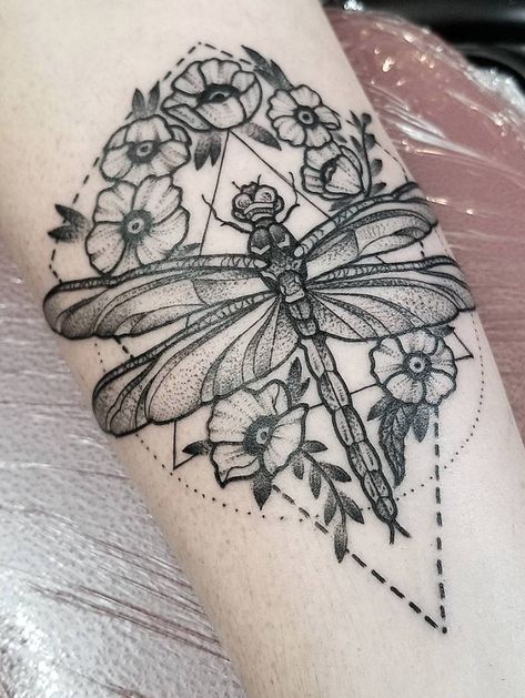 Rabe Tattoo, Dragonfly Tattoo Design, Insect Tattoo, Tattoo Collection, Detailed Tattoo, Dragonfly Tattoo, Tattoo Videos, Dream Tattoos, Foot Tattoo