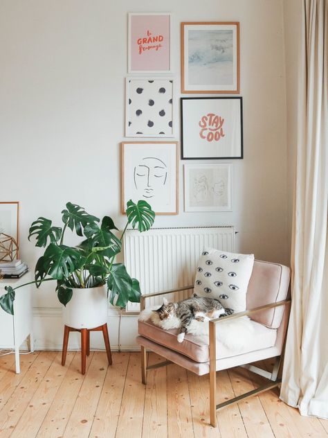 My Five Favourite Corners Of My Home. http://www.katelavie.com/2018/03/five-favourite-corners-home-2.html West Elm Furniture, Coron, Design Del Prodotto, Decoration Inspiration, Retro Home Decor, A Living Room, Retro Home, Design Case, My New Room