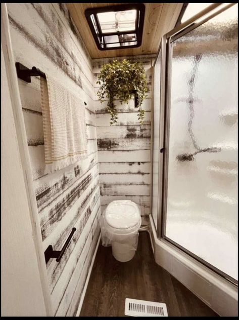 Van Renovation, Small Travel Trailer Remodel, Small Camper Interior, Small Travel Trailer, Motorhome Remodel, Rv Interior Design, Camper Bathroom, Glamper Camper, Rv Van