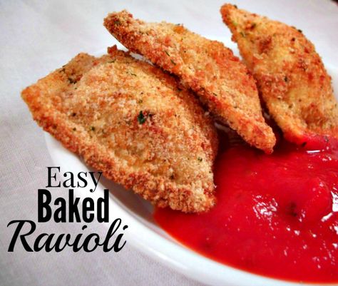 Oven Baked Ravioli, Breaded Ravioli, Wine Tasting Appetizers, Baked Ravioli, Quick Dinner Ideas, Ravioli Bake, Seasoned Bread Crumbs, Meatless Mondays, Reception Food