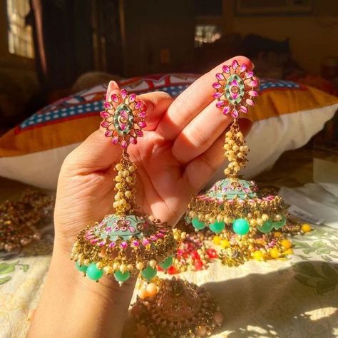 Trendy Multani Earings Fashion Diary, Jewelry Instagram, Cute Anime Chibi, Instagram Beauty, Elegant Jewelry, Anime Chibi, Trendy Fashion, Insta Fashion, Fashion Blogger