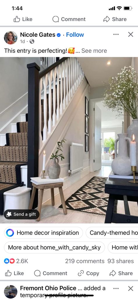 Upstairs Landing Ideas, Landing Ideas Upstairs, Landing Ideas, Upstairs Landing, Be Perfect, Hallway, Stairs