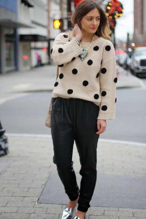 Polka Dot Sweater Outfit, Sequin Jogger Pants, Polka Dots Outfit, Street Style Blog, Dark Style, Polka Dot Sweater, Raleigh North Carolina, Sweater Outfit, Sweatshirt Outfit