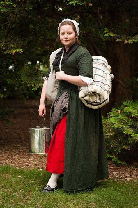 18th Century Working Woman, Colonial Clothing, Wilderness Living, 1700 Fashion, Country England, Colonial Dress, 18th Century Women, 18th Century Dress, 18th Century Costume