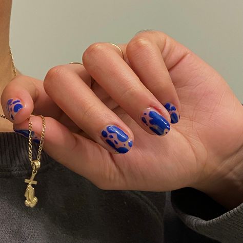 Short Detailed Nails, Blue Funky Nails, Unique Short Nails, Nail Design For Short Nails, Design For Short Nails, Cute Nail Polish, Punk Nails, Studded Nails, Cute Nail