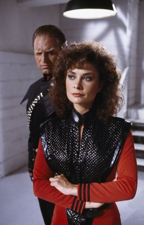 Jane Badler V Tv Series, Faye Grant, V Tv Show, Jane Badler, 80 Tv Shows, Sci Fi Tv Series, New Music Albums, Sci Fi Tv Shows, Final Battle