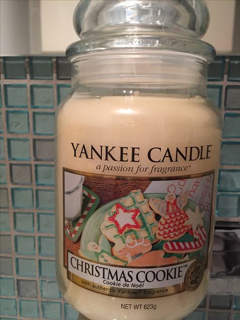 Candle Food, Yankee Candle Christmas, Yankee Candle Scents, Jars For Sale, Candle Obsession, Sweet Candles, Candle Cookies, Food Candles, Winter Candle