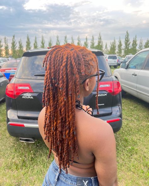 Ginger Locs With Beads, Ginger Locs With Blonde Highlights, Ginger Brown Locs, Dark Ginger Locs, Orange Locs Black Women, Ginger And Blonde Locs, Burnt Orange Locs, Ginger Invisible Locs, Loc Highlights