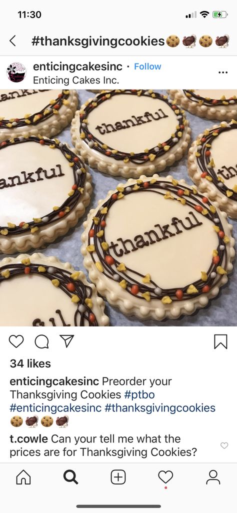 Simple Thanksgiving Cookies Decorated, Thankful Cookies Decorated, Thanksgiving Iced Cookies, Thanksgiving Cut Out Cookies, Thanksgiving Buttercream Cookies, Thanksgiving Cookie Decorating, Fall Wreath Cookies Decorated, Thanksgiving Sugar Cookies Buttercream, Thanksgiving Decorated Sugar Cookies