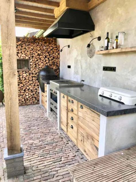 Klein Balkon Decor, Small Outdoor Kitchen Design, Rustic Outdoor Kitchen, Covered Outdoor Kitchens, Outdoor Kitchen Design Layout Grill Area, Concrete Countertops Kitchen Diy, Rustic Outdoor Kitchens, Small Outdoor Kitchens, White Concrete Countertops