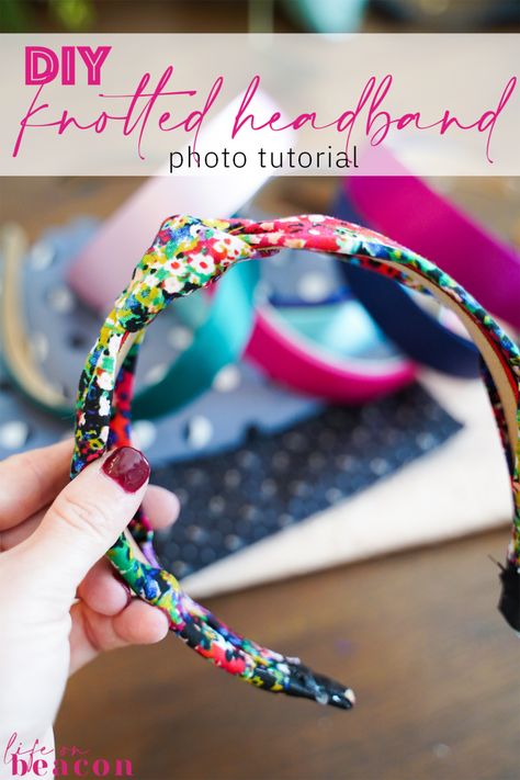 Tied Headband Diy, Diy Fabric Knot Headband, How To Make Boho Headbands, Hairbands Diy How To Make, Headbands With Bows, Fabric Wrapped Headbands Diy, How To Cover A Headband, Diy Fabric Covered Headbands, Diy Headbands For Women How To Make