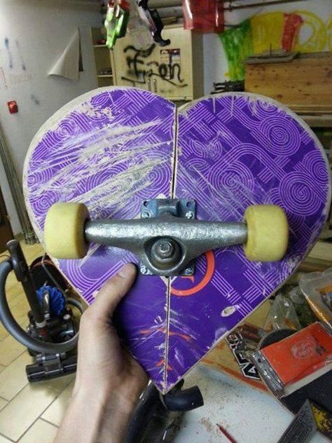 What to use a broken board for #skateboarding #skate Skateboard Furniture, Skateboard Decor, Skateboard Style, Skateboard Aesthetic, Skateboard Art Design, Skateboard Photography, Skater Aesthetic, Cool Skateboards, Skateboard Design