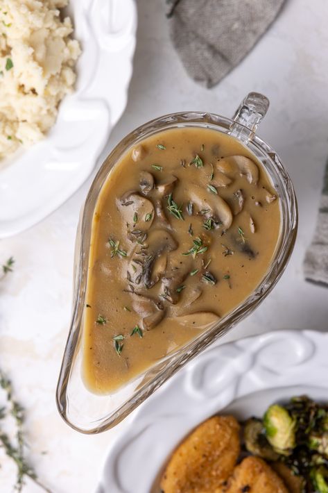 4-Ingredient Mushroom Gravy Recipe: Rich, Creamy, and Simple to Make Healthy Mushroom Gravy, Oyster Mushroom Gravy, Mushroom Gravy Recipe Easy, Mushrooms Gravy, Easy Mushroom Gravy, Vegetarian Mushroom Gravy, Vegan Mushroom Gravy, Easy Gravy Recipe, Cottage Meals