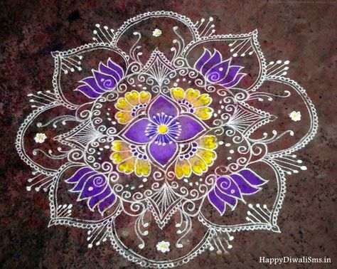 Indian Rangoli Designs, Wallpapers Beautiful, Rangoli Simple, Sidewalk Chalk Art, Rangoli Patterns, Sidewalk Art, Rangoli Ideas, Kolam Rangoli, Rangoli Designs Diwali