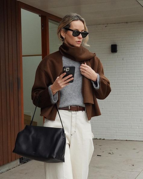 5 Key Pieces for Rich-Looking Outfits | Who What Wear Stylish Mom, Technology Fashion, Elegant Fall, Brown Outfit, Wardrobe Style, How To Look Classy, Fall Trends, Who What Wear, My Mom