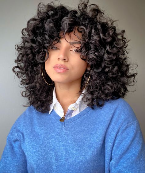 Layered Curly Haircuts, Natural Curly Hair Cuts, Curly Hair Photos, Short Curly Haircuts, Hairdos For Curly Hair, Haircuts For Curly Hair, Curly Hair Women, Curly Hair Inspiration, Haircuts For Medium Hair