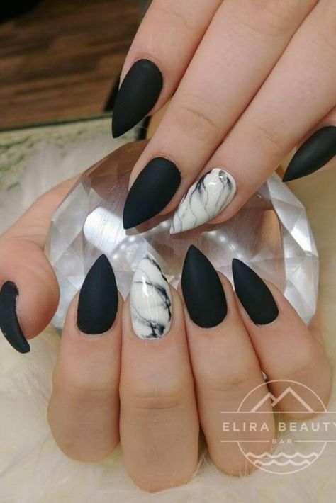 Black And White Marble Nails, Matte Green Nails, Short Stiletto Nails, Marble Nail Design, Spongebob Nails, Black Marble Nails, Brown Nail Art, Water Nails, Marble Nail Designs