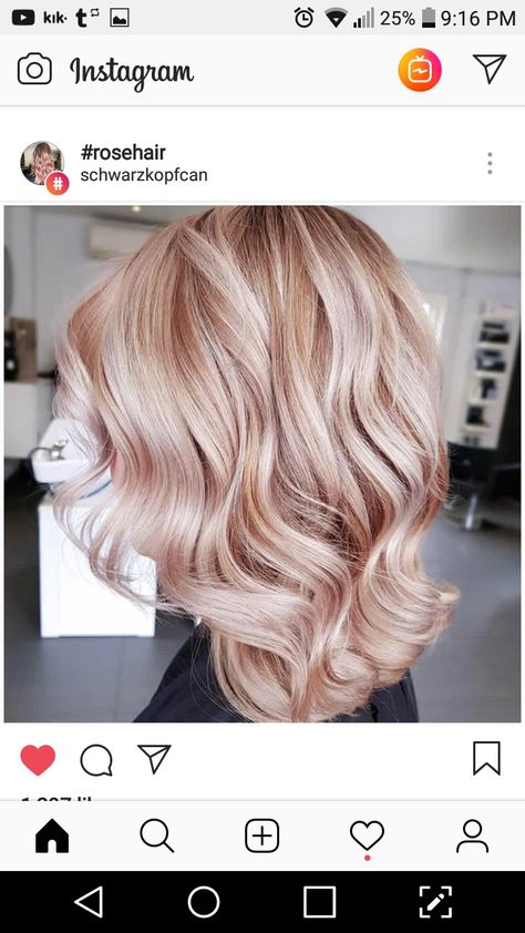 Champagne Blond, Champagne Blonde Hair, Rose Gold Blonde, Champagne Hair, Strawberry Blonde Highlights, Strawberry Blonde Hair Color, Colored Hair Tips, Golden Blonde Hair, Peach Hair