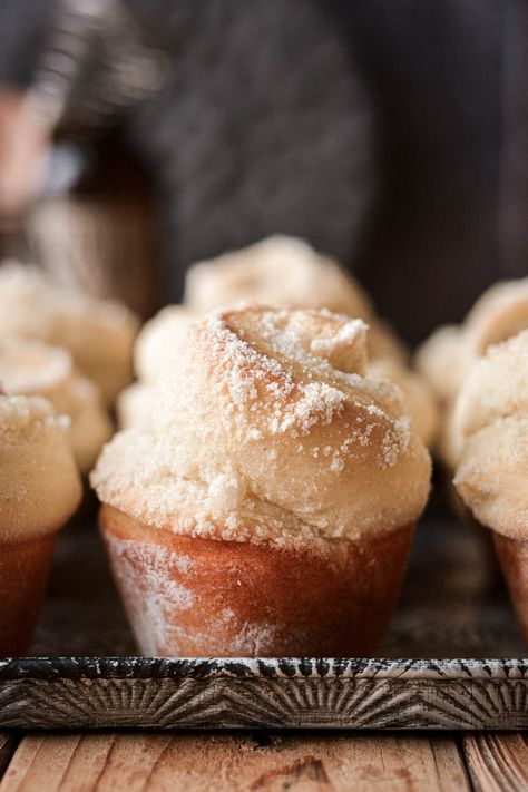 Soft and fluffy almond sweet rolls, flavored with almond extract and filled with butter, sugar and ground almonds. Morning Buns, Almond Pastry, High Altitude Baking, Almond Extract, Sweet Rolls, Ground Almonds, Christmas Breakfast, Sweet Roll, High Altitude