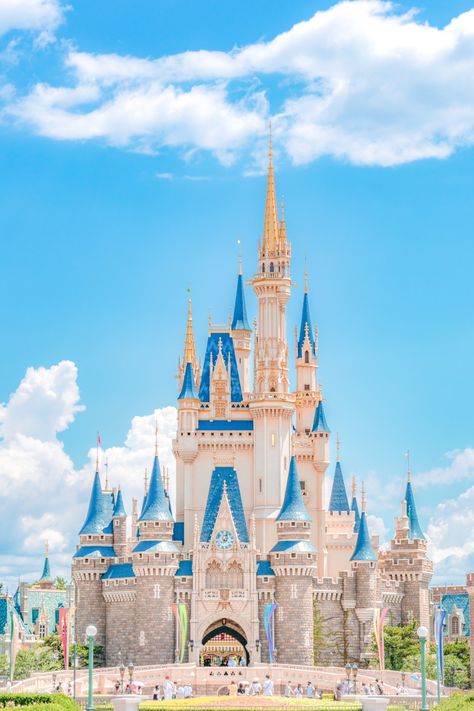 Tokyo Disney Wallpaper, Cinderella’s Castle, Disney Castles, Dunia Disney, Walt Disney Cinderella, Disney World Castle, Disneyland Castle, Disney Vacation Planner, Wallpaper Disney