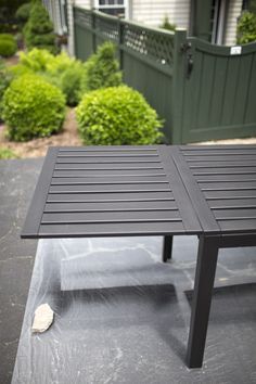 Black Garden Furniture, Applaro Ikea Hack, Painting Garden Furniture, Painting Outdoor Furniture, Painted Patio Table, Refinished Patio Furniture, Ikea Patio Furniture, Paint Patio Furniture, Ikea Patio