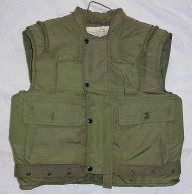 Vietnam War US Model 1965 Flak Vest Flak Vest, Hans Holbein The Younger, Combat Jacket, Military Vest, Tactical Gloves, Survival Techniques, Tactical Vest, Military Life, Metal Gear Solid