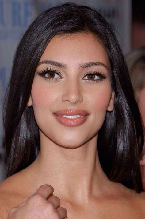 Kim K Makeup, Young Kim Kardashian, 90s Makeup Look, Kim Kardashian Makeup, Cute Makeup Looks, Kim K, Glam Makeup, Girls Makeup, Pretty Makeup